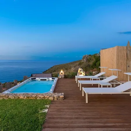 Cala Bianca Villa *